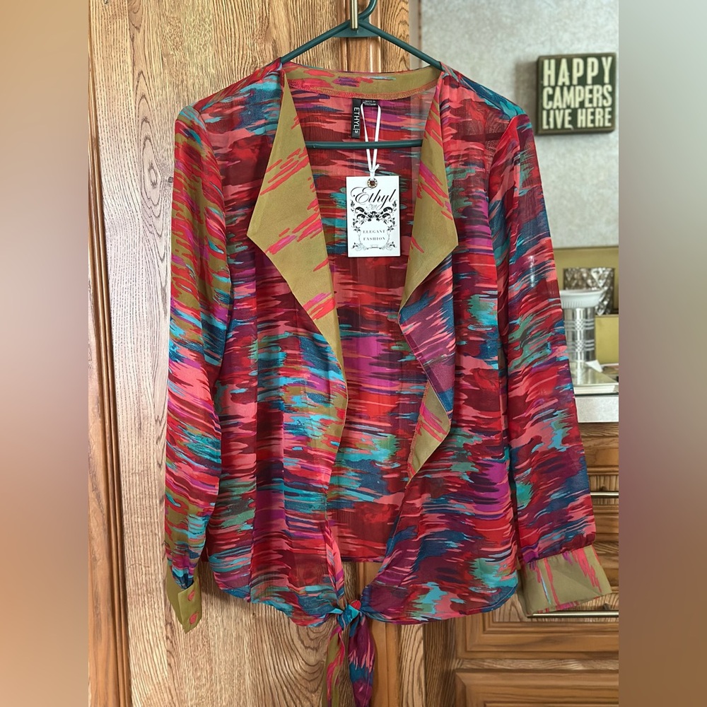 Gorgeous colorful Ethyl blouse.  New.  Chest 36 L25 Arm length 22